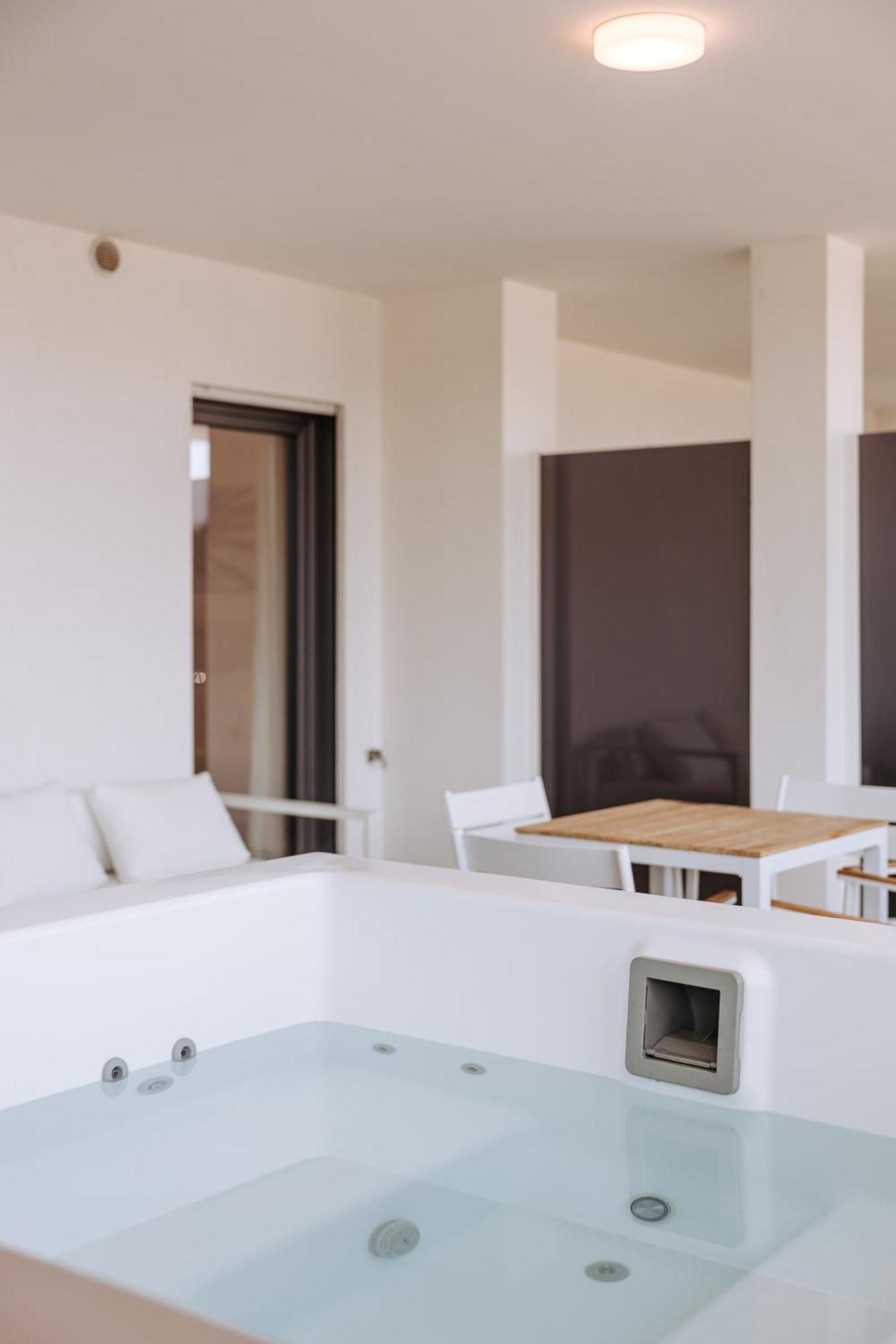 בארי Marisabella Suite Spa 3 מראה חיצוני תמונה